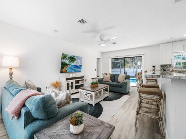 Luxury Vacation Home in Marco Island with Private Pool & SPA