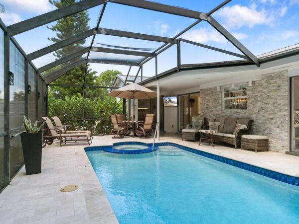 Luxury Vacation Home in Marco Island with Private Pool & SPA