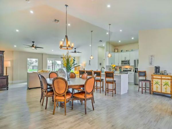 Canalfront Luxury Vacation Home in Cape Coral with Pool & Dock