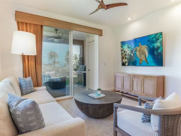 Close to Beach Condo in Big Island with Tennis & Golf Course