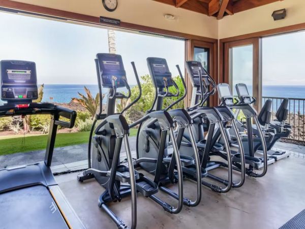 Close to Beach Condo in Big Island with Tennis & Golf Course