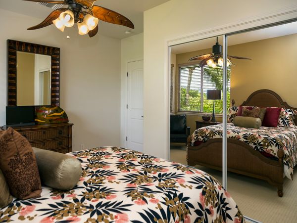 Three Bedroom Vacation Rental Near Pauoa Bay - Hawaii Vacation Rental with Pools & Beach Club