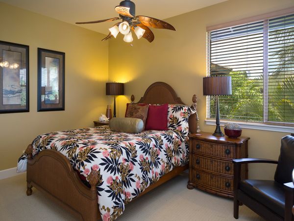 Three Bedroom Vacation Rental Near Pauoa Bay - Hawaii Vacation Rental with Pools & Beach Club