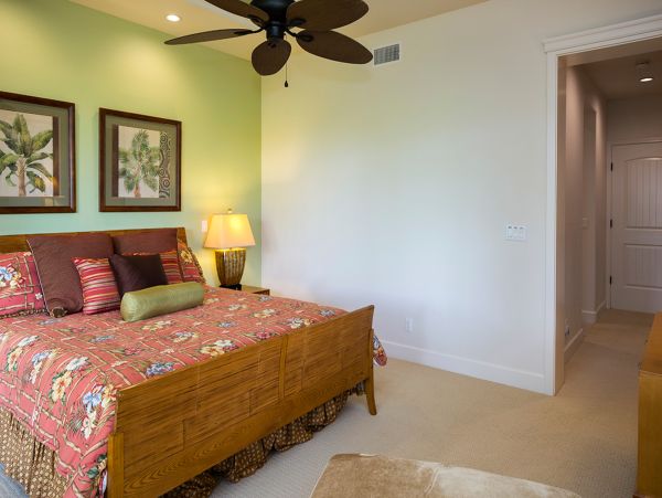 Three Bedroom Vacation Rental Near Pauoa Bay - Hawaii Vacation Rental with Pools & Beach Club