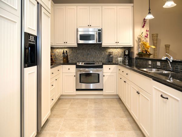 Three Bedroom Vacation Rental Near Pauoa Bay - Hawaii Vacation Rental with Pools & Beach Club