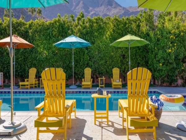 Palm Spring Gorgeous Vacation Estate with Pool plus Guest House