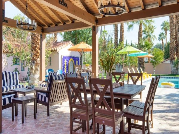 Palm Spring Gorgeous Vacation Estate with Pool plus Guest House