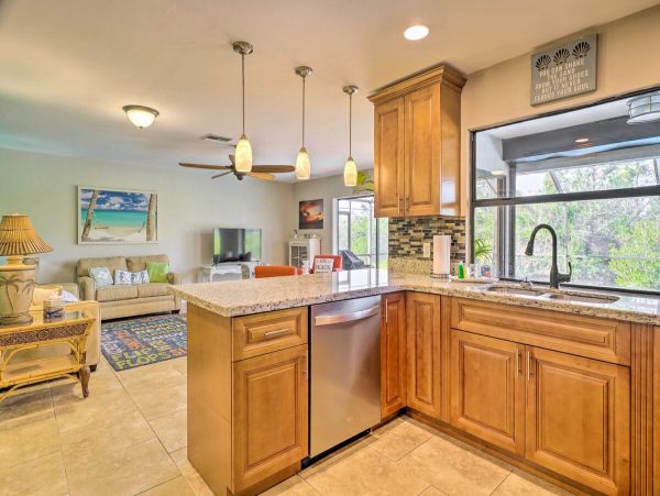 North Fort Myers Vacation Home Three Bedroom with Pool