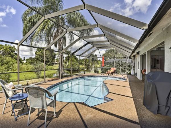 North Fort Myers Vacation Home Three Bedroom with Pool