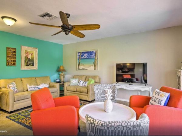 North Fort Myers Vacation Home Three Bedroom with Pool