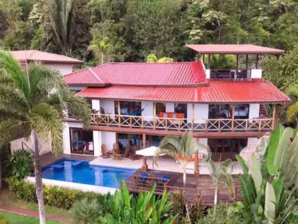 Lovely 4 Bedroom Villa in Jaco Sleeps 12