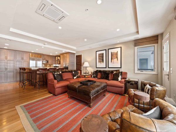 Luxury 2 Bedroom Vacation Rental in Vail Sleeps 4