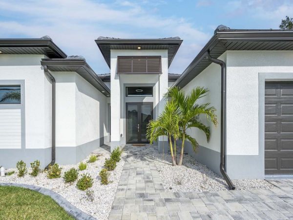 Cape Coral Vacation Pool Home Three Bedroom