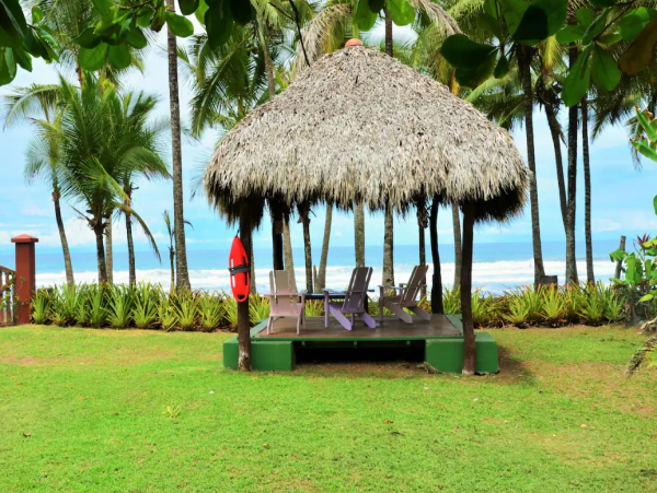 Lovely Jaco 4 Bedroom Home with Infinity Pool