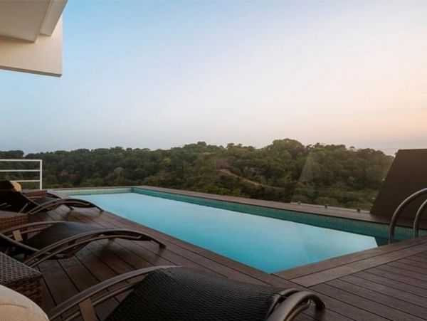 Jaco Luxury Vacation Rental with 4 Bedrooms & Ocean Views