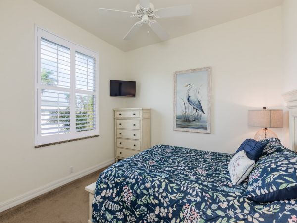 Three Bedroom Vacation Home in Marco Island Golf Course View