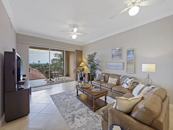 Three Bedroom Vacation Condo in Marco Island Sleeps Eight Guests