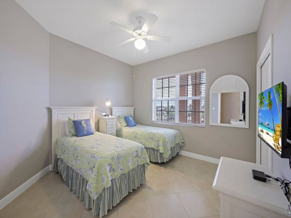 Three Bedroom Vacation Condo in Marco Island Sleeps Eight Guests