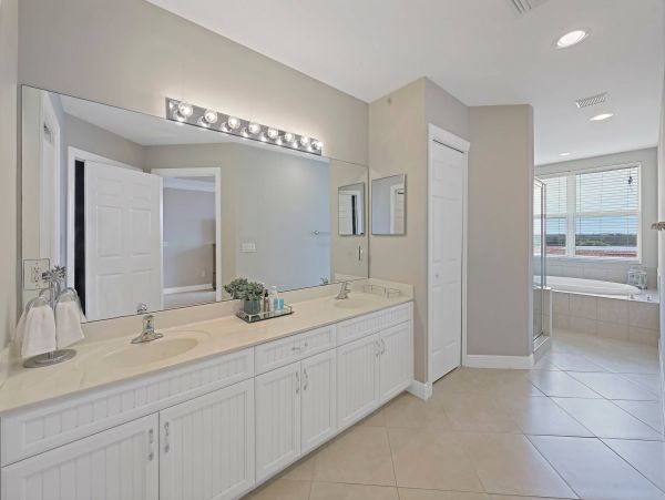 Three Bedroom Vacation Condo in Marco Island Sleeps Eight Guests