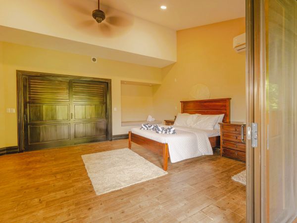 Uvita Vacation Home Six Bedroom Ocean Views
