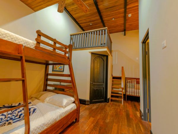 Uvita Vacation Home Six Bedroom Ocean Views