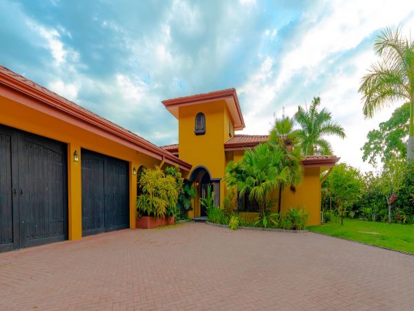 Uvita Vacation Home Six Bedroom Ocean Views