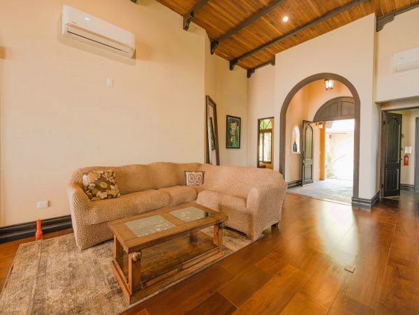 Uvita Vacation Home Six Bedroom Ocean Views