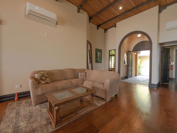Manuel Antonio Gorgeous Ocean View Home