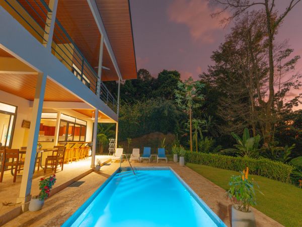 Costa Rica Vacation Villa with Private Pool and Views Sleeps 10