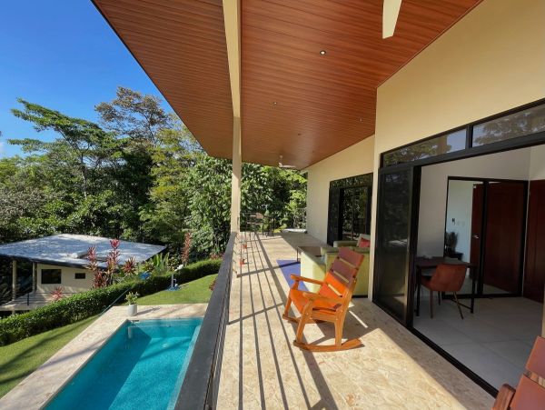 Costa Rica Vacation Villa with Private Pool and Views Sleeps 10