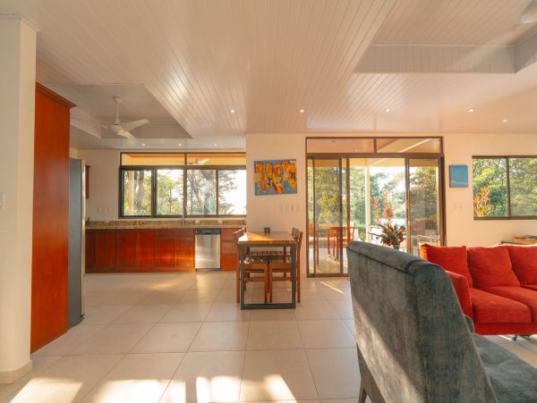 Costa Rica Vacation Villa with Private Pool and Views Sleeps 10