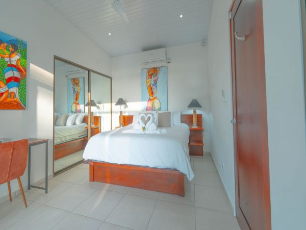 Costa Rica Vacation Villa with Private Pool and Views Sleeps 10