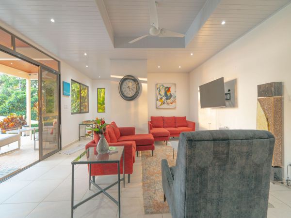 Costa Rica Vacation Villa with Private Pool and Views Sleeps 10