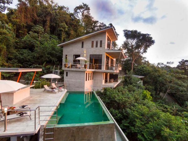 Manuel Antonio Vacation Home Four Bedroom Ocean Views