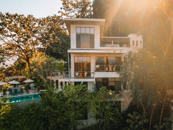 Manuel Antonio Vacation Home Four Bedroom Ocean Views
