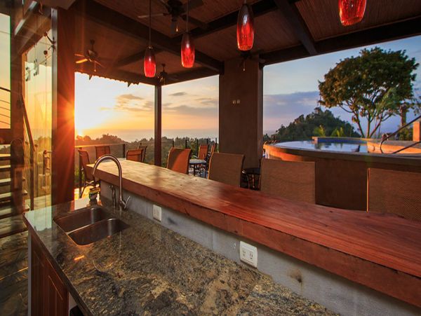 Elegant 8 Bedroom Villa with 360 Degree Views