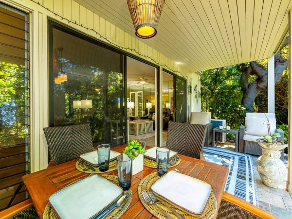 Wailea Vacation Condo Two Bedroom Walk to Beach