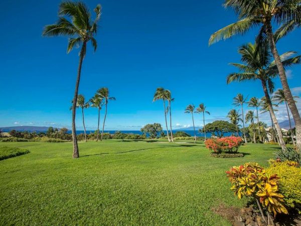 Wailea Vacation Condo Two Bedroom Walk to Beach