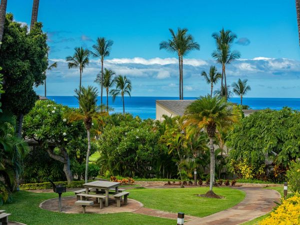 Wailea Vacation Condo Two Bedroom Walk to Beach