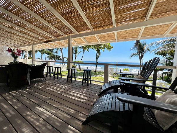 Oceanfront Vacation Villa in Jaco with Private Pool Sleep 16