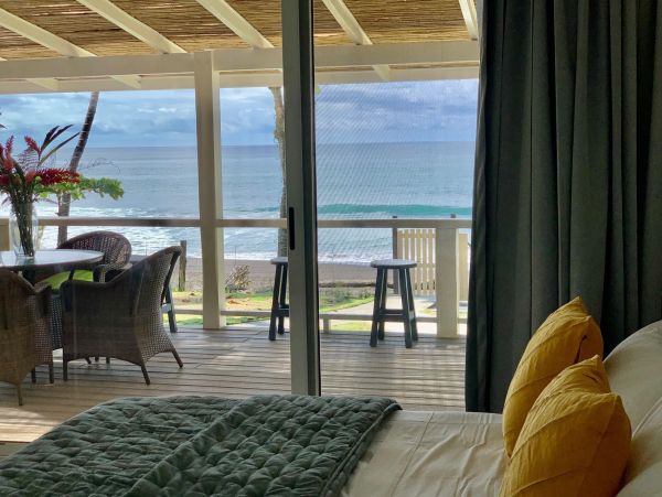 Oceanfront Vacation Villa in Jaco with Private Pool Sleep 16