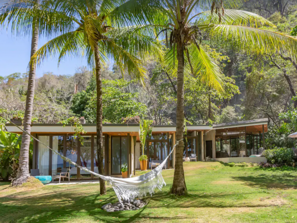 Modern Villa with 3 Bedrooms and Amazing Views