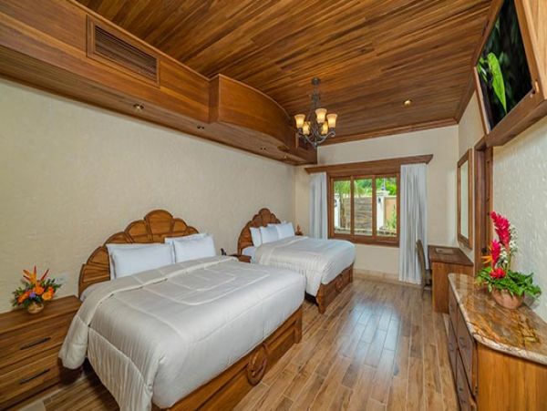La Fortuna Vacation Villa Five Bedroom
