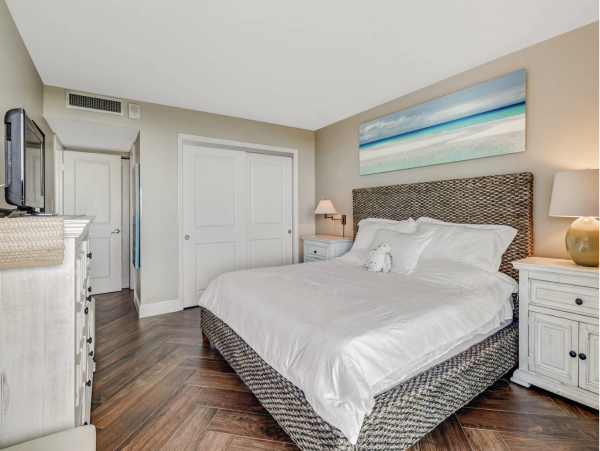 Marco Island Vacation Condo with 2 Bedrooms