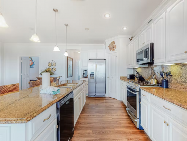 Beach View Dog Friendly Home with Pool in St. George Island