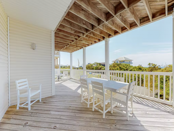 Beach View Dog Friendly Home with Pool in St. George Island