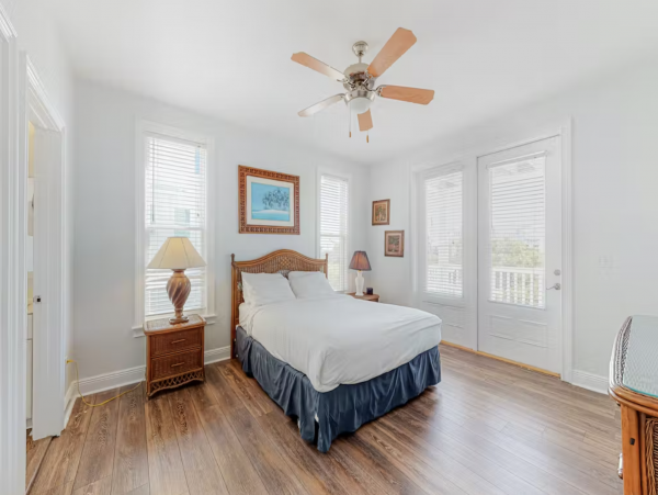 Beach View Dog Friendly Home with Pool in St. George Island