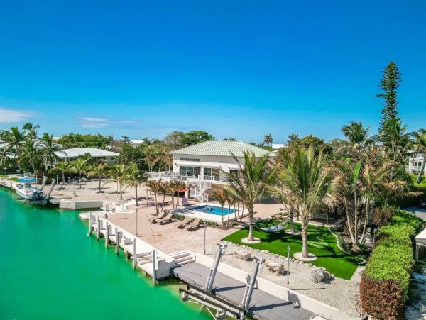 Duck Key Vacation Home Three Bedroom Ocean Views