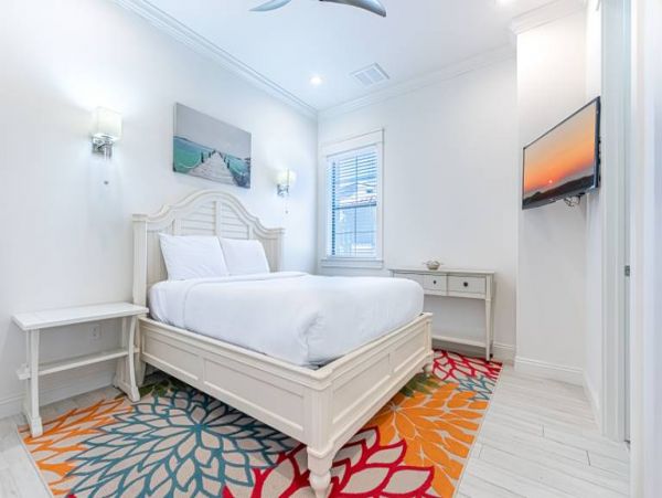 Beautiful 4 Bedroom Home in Miramar Beach Sleeps 12