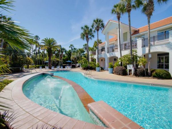 Four Bedroom Luxury Vacation Rental in Destin